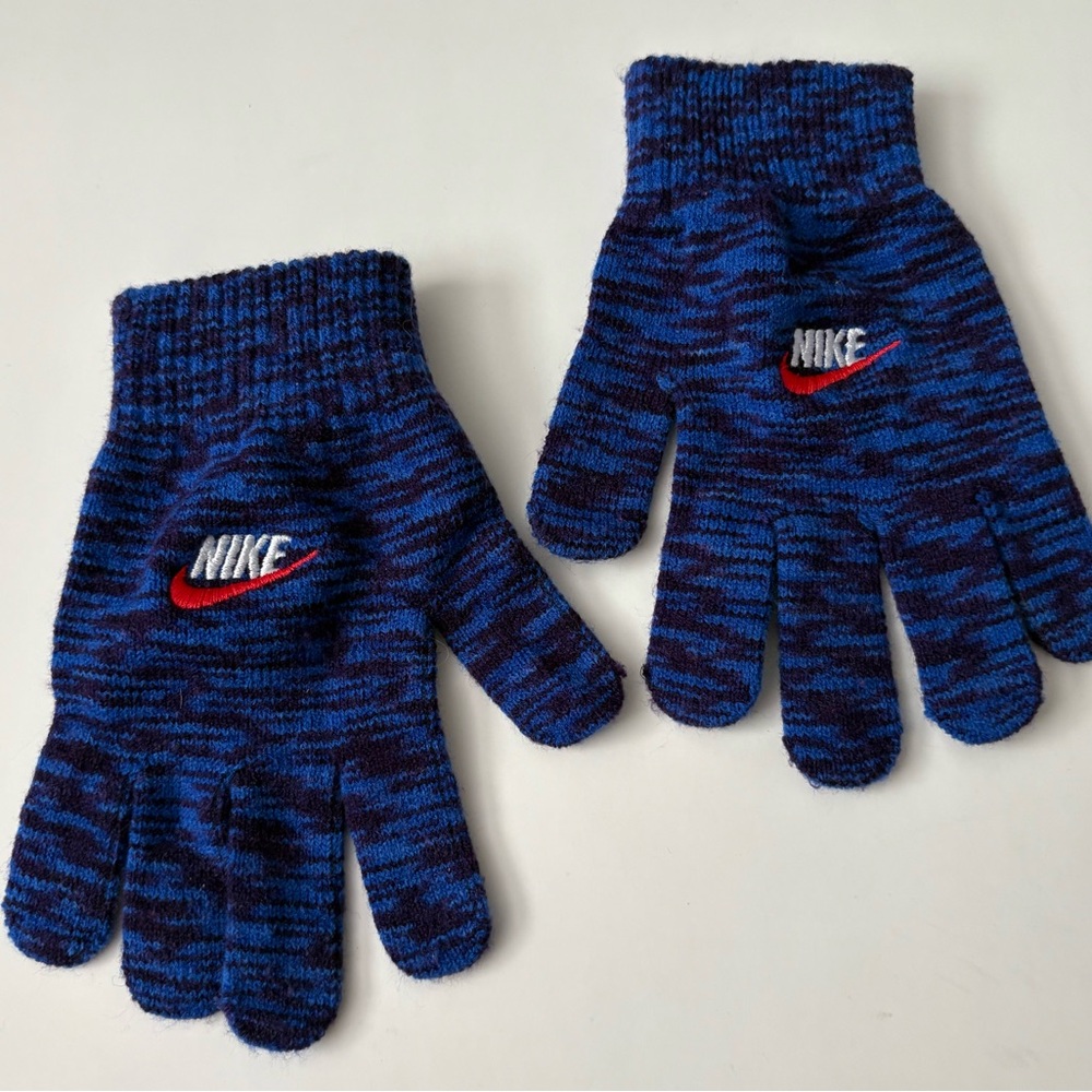Nike Toboggan and Glove Set - Picture 3 of 4